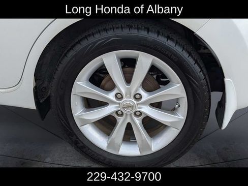 Used 2016 Nissan Versa Note FWD image 11