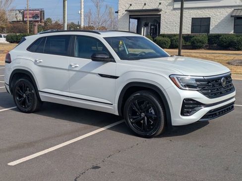 New 2026 Volkswagen Atlas Cross Sport SEL R-Line AWD/4WD image 2