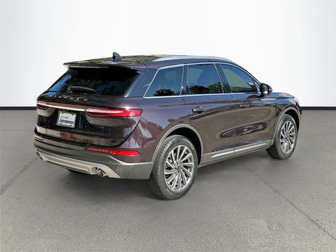 Used 2023 Lincoln Corsair Reserve w/ Equipment Group 201A image 7