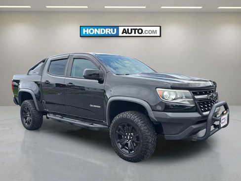 Used 2019 Chevrolet Colorado ZR2 w/ ZR2 Midnight Special Edition AWD/4WD image 2