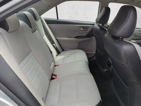 Used 2017 Toyota Camry SE w/ Protection Package (Q2) image 18