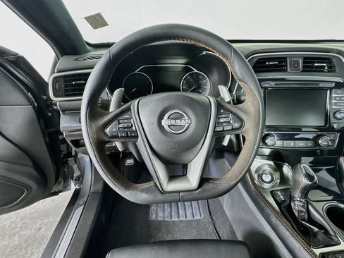 Used 2023 Nissan Maxima SR w/ Sport Mat Group FWD image 15