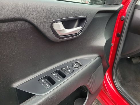 Used 2019 Kia Rio S image 19