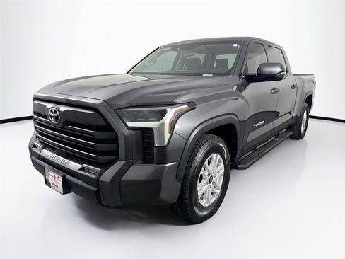 Used 2022 Toyota Tundra SR5 image 2