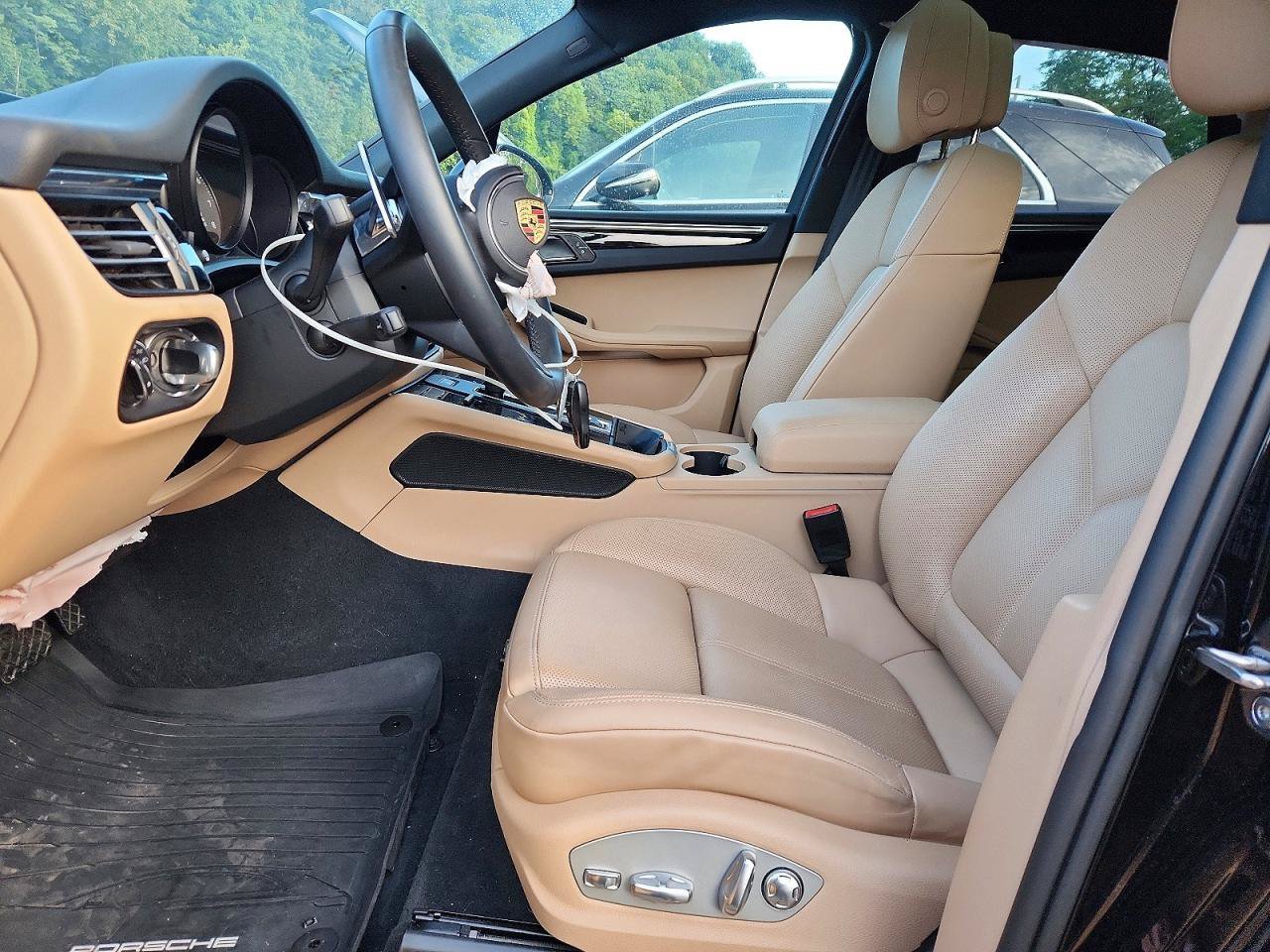 Used 2025 Porsche Macan S AWD/4WD image 6
