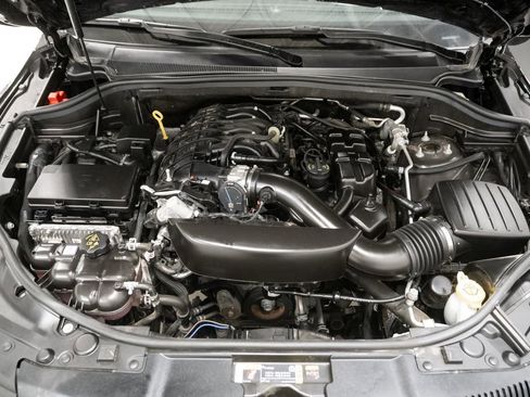 Certified 2024 Dodge Durango SXT AWD/4WD image 3