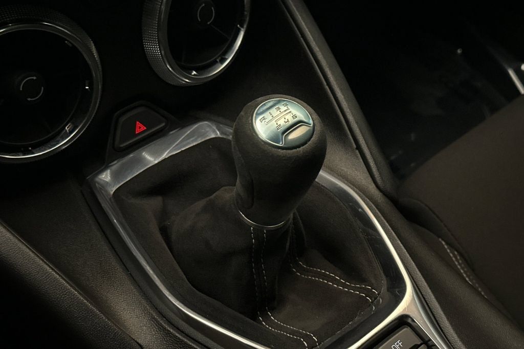 Used 2017 Chevrolet Camaro LS RWD image 20