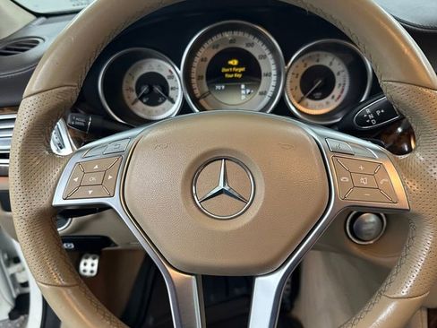 Used 2012 Mercedes-Benz CLS 550 4MATIC image 13