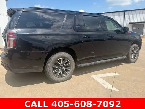 Used 2023 Chevrolet Suburban Z71 w/ Max Trailering Package AWD/4WD image 3