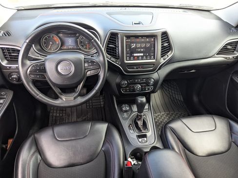 Used 2019 Jeep Cherokee Trailhawk w/ Cold Weather Group AWD/4WD image 30