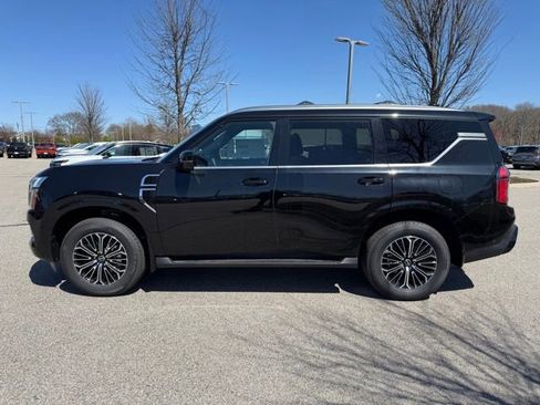 New 2025 Nissan Armada SL w/ Captain's Chari Seat Package image 8