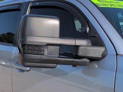 Used 2022 Toyota Tacoma SR5 w/ Technology Package RWD image 11