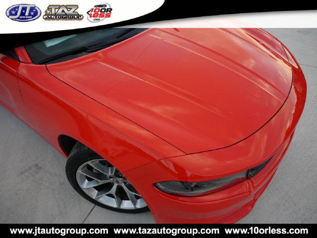 Used 2022 Dodge Charger SXT w/ Plus Group RWD image 11