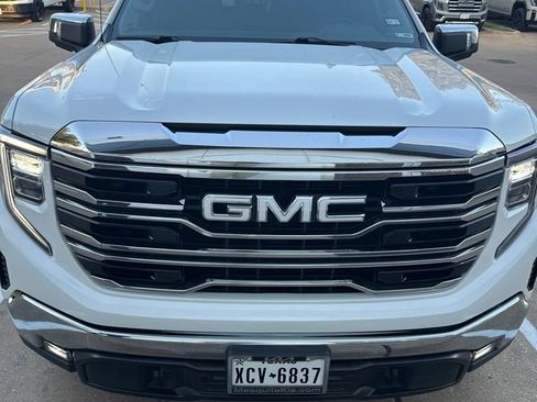 Used 2024 GMC Sierra 1500 SLT RWD image 9