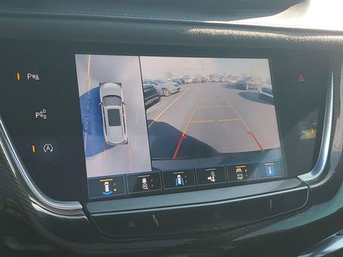 Used 2021 Cadillac XT6 Sport w/ Platinum Package image 28