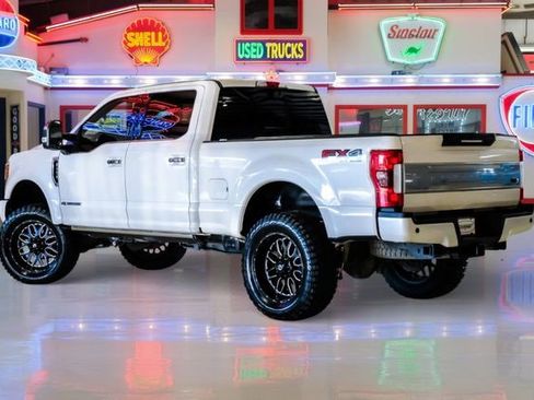 Used 2017 Ford F350 Platinum w/ Platinum Ultimate Package image 4