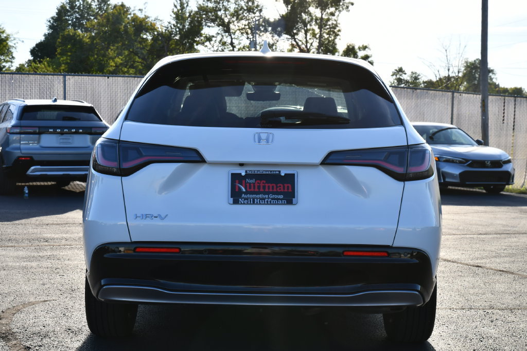 Used 2025 Honda HR-V EX-L image 6
