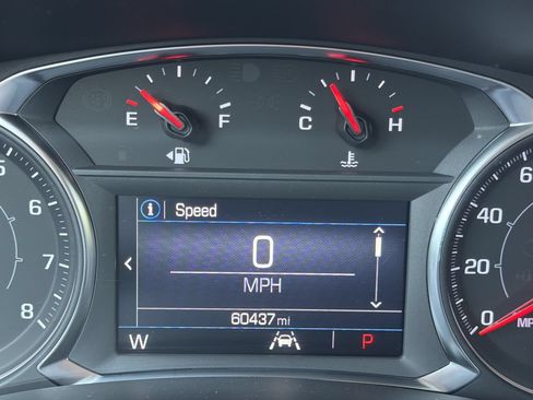 Used 2024 GMC Terrain SLE FWD image 13