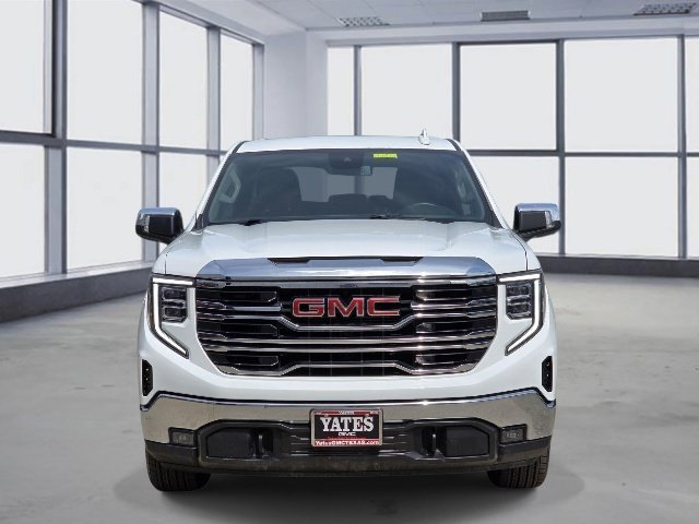 Used 2025 GMC Sierra 1500 SLT AWD/4WD image 2