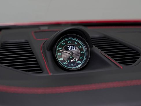 Used 2019 Porsche 911 Speedster RWD image 46