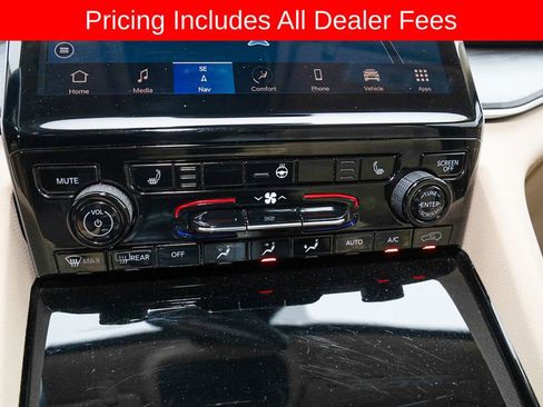 Used 2022 Jeep Grand Cherokee L Limited AWD/4WD image 18