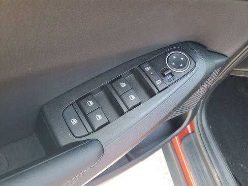 Used 2025 Kia Seltos S image 14