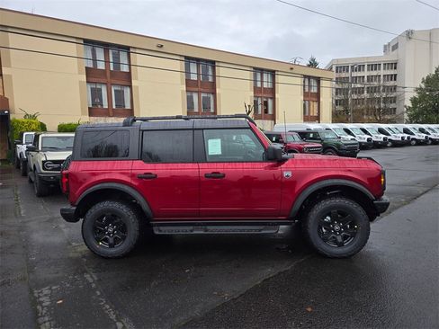 New 2025 Ford Bronco Big Bend w/ Black Diamond Package image 4