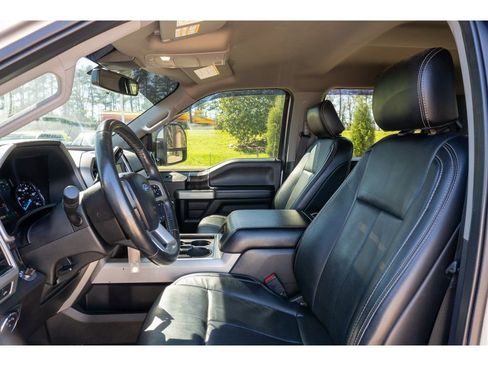 Used 2020 Ford F250 Lariat w/ Lariat Value Package image 11