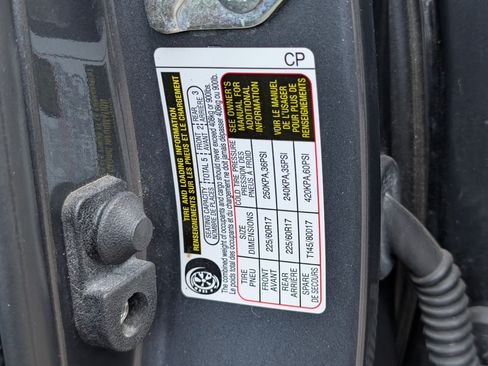 Used 2023 Subaru Forester Premium AWD/4WD image 38