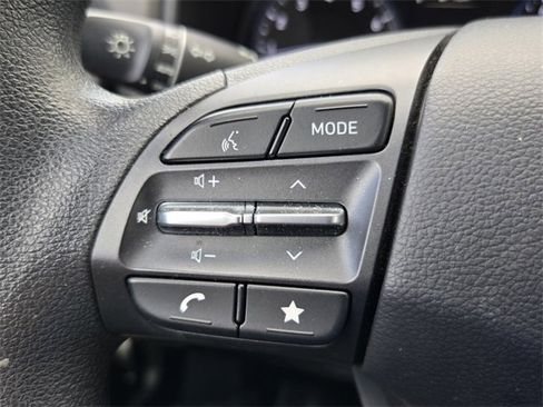 Certified 2023 Hyundai Kona SE image 25