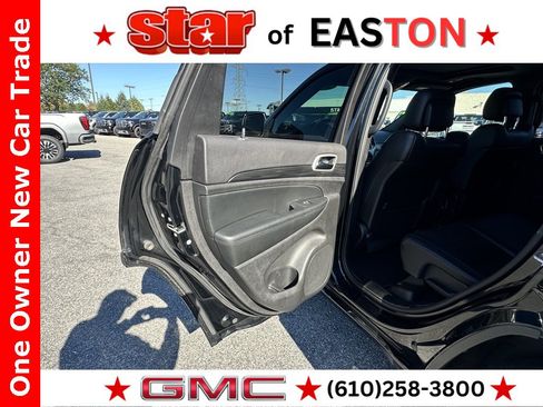 Used 2020 Jeep Grand Cherokee Altitude image 18