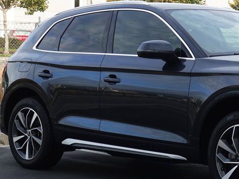 Used 2021 Audi Q5 2.0T Premium w/ Convenience Package AWD/4WD image 21