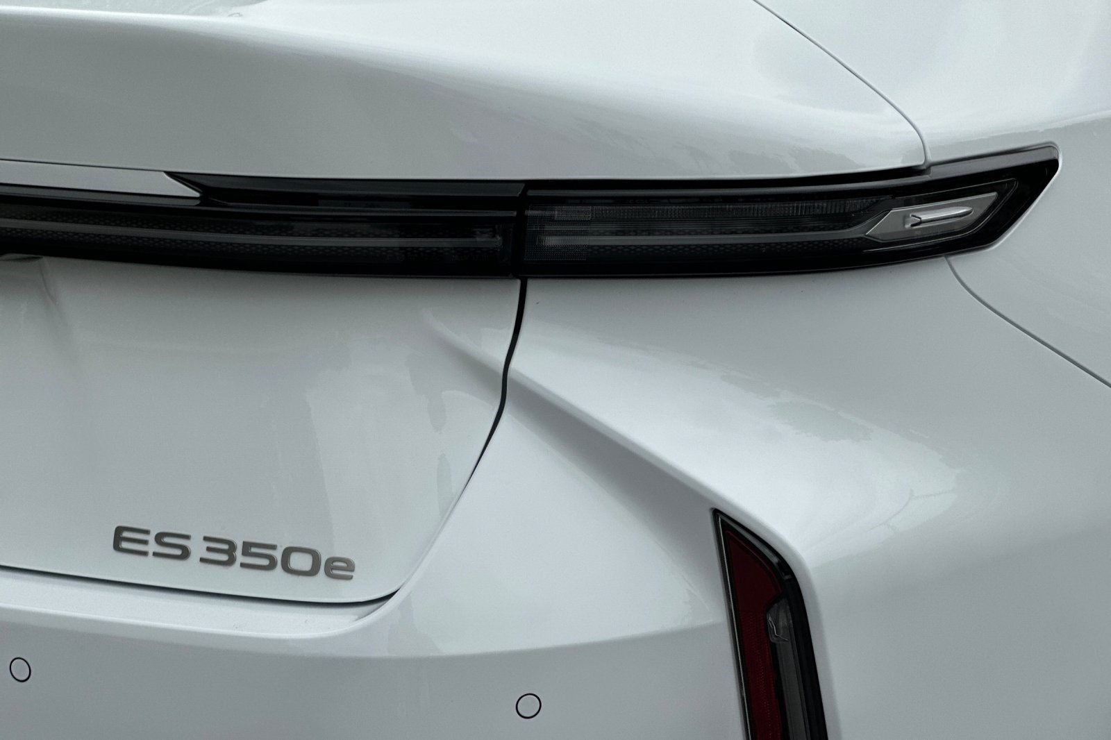 New 2026 Lexus ES 350e w/ Convenience Package FWD image 26