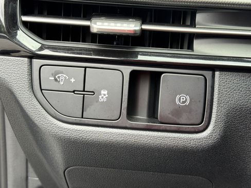 Certified 2026 Kia Sportage LX FWD image 22