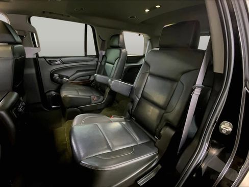 Used 2017 GMC Yukon SLT w/ Premium Edition AWD/4WD image 20