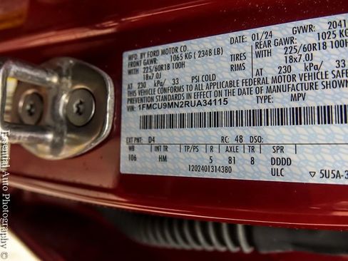 Certified 2024 Ford Escape ST-Line w/ Tech Pack #1 AWD/4WD image 31