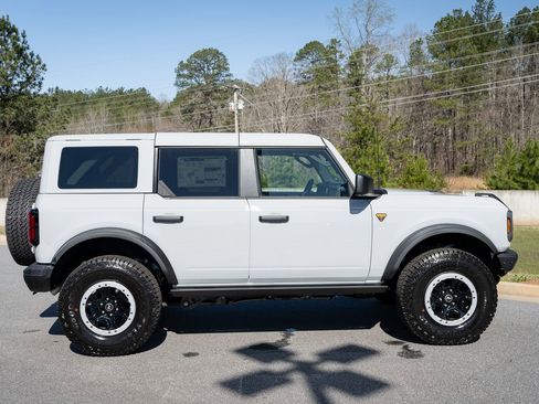 New 2026 Ford Bronco Badlands AWD/4WD image 22