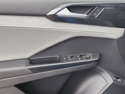 Used 2022 Volkswagen Taos SEL