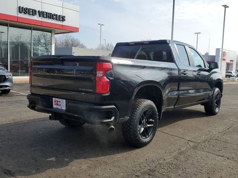 Used 2019 Chevrolet Silverado 1500 Custom Trail Boss w/ Custom Convenience Package image 4