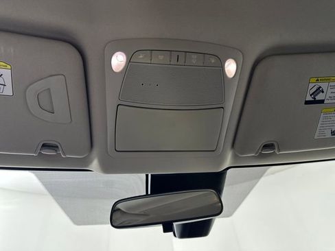 Used 2020 Nissan Rogue SV image 24