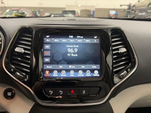 Used 2021 Jeep Cherokee Limited AWD/4WD image 9