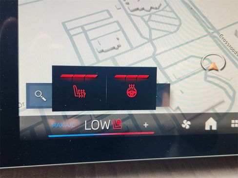 Used 2025 BMW X1 xDrive28i w/ Premium Package image 15