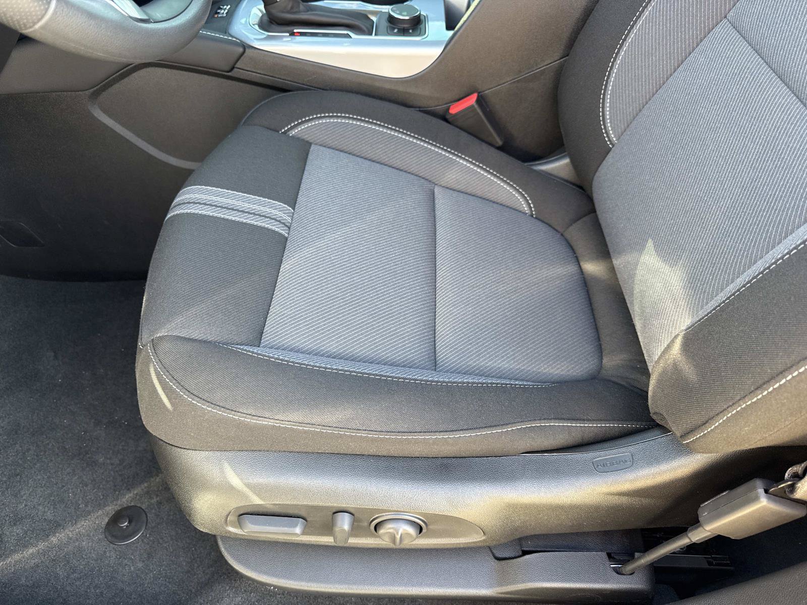New 2026 Chevrolet Blazer LT w/ Convenience Package FWD image 19