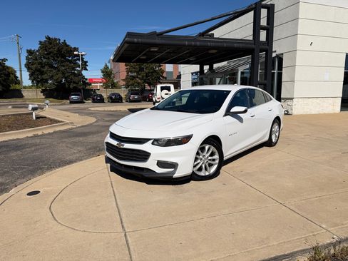 Used 2016 Chevrolet Malibu LT w/ Leather Package image 1