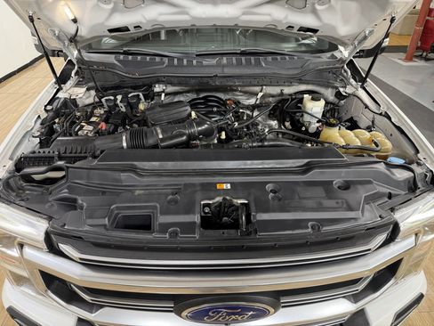 Used 2020 Ford F250 Platinum w/ Tremor Off-Road Package AWD/4WD image 11