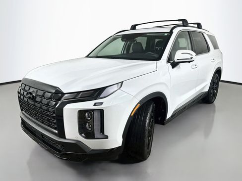 Used 2025 Hyundai Palisade XRT FWD image 3