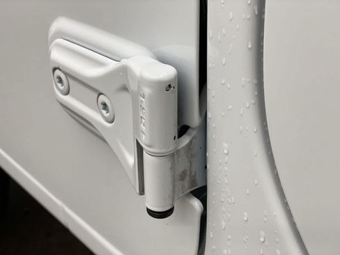 Used 2025 Jeep Wrangler Unlimited Sahara AWD/4WD image 33