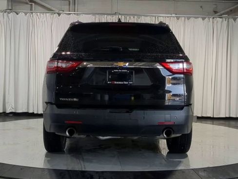 Used 2021 Chevrolet Traverse LT w/ LT Premium Package FWD image 7