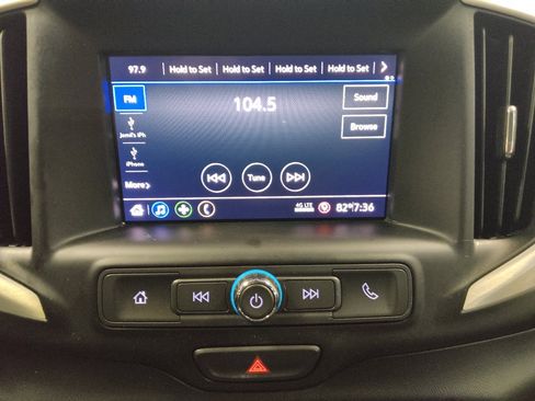 Used 2020 GMC Terrain SLE FWD image 25