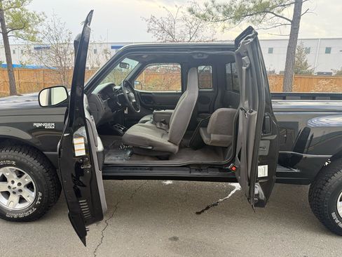 Used 2002 Ford Ranger FX4 image 12